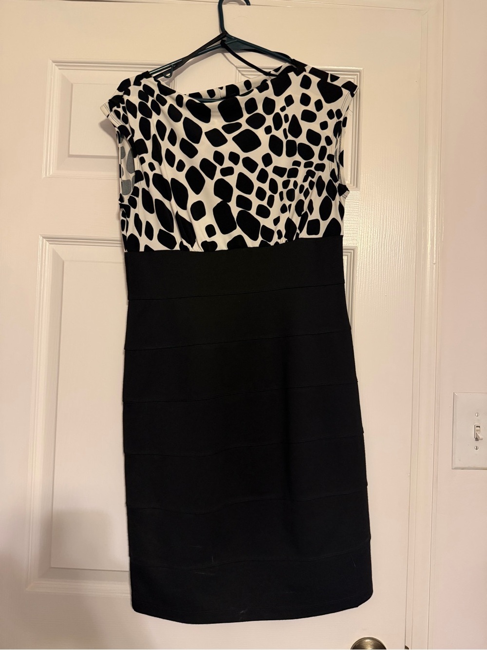 Enfocus Studio Black and White Printed Sheath Midi Dress
